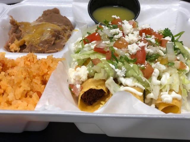 4 Taquitos Dorados Prep.